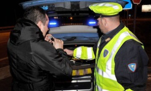 Estate, la Polizia stradale intensifica i controlli per evitare le &ldquo;stragi del sabato sera&rdquo;