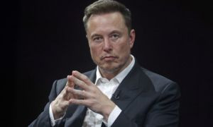 Elon Musk diventa sempre pi&ugrave; ricco: rischia di diventare trilionario