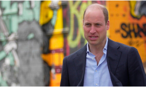 Il Principe William in nuove vesti: serve hamburger vegetariani in un food truck