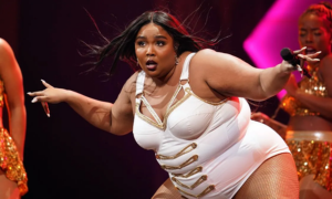 Lizzo &egrave; stata denunciata dalle sue ballerine per molestie sessuali