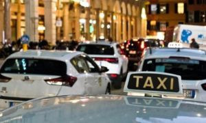 Il progetto sperimentale del taxi gratuito all'uscita delle discoteche