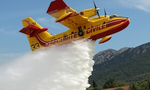 Incendi, trovate le esche incendiarie dei piromani a Gairo e Muravera