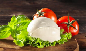 Mozzarella, le 10 migliori fiordilatte secondo il Gambero Rosso
