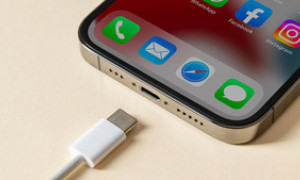 La nuova porta di ricarica dell&rsquo;iPhone non &egrave; una buona notizia per i clienti Apple. Ecco perch&eacute;