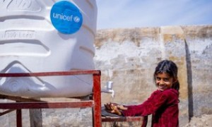 Pakistan, la denuncia dell&rsquo;Unicef: &ldquo;Bambini senza acqua potabile&rdquo;