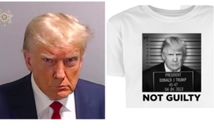 Trump: incasso da 7 milioni con i suoi gadget