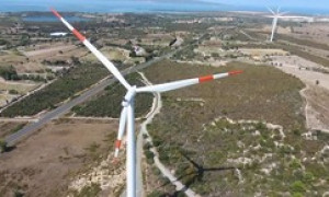 Eolico: Sgarbi invita alla mobilitazione i sindaci sardi contro l&rsquo;assalto al territorio