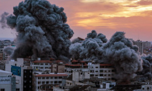 Hamas attacca Israele, E&rsquo; guerra, bombe a Gaza.  Mille i morti. Americani e tedeschi tra gli ostaggi