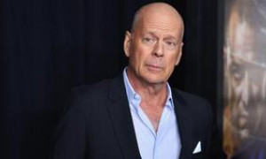 Bruce Willis peggiora le sue condizioni di salute: la malattia l'ha reso incapace di comunicare