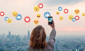 Influencer e il fenomeno delle manipolazioni online: l&rsquo;UE indaga