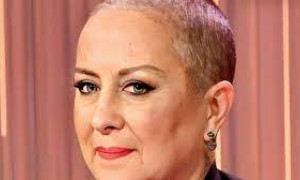 Carolyn Smith: &ldquo;il tumore al seno &egrave; tornato&rdquo; e la terapia &egrave; sempre pi&ugrave; aggressiva