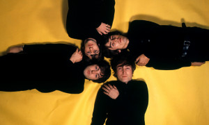 The Beatles: il regista Premio Oscar Peter Jackson ha diretto il videoclip di &quot;Now And The Then&quot;