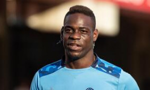 Mario Balotelli: incidente in auto nel bresciano. Il calciatore &egrave; miracolosamente illeso