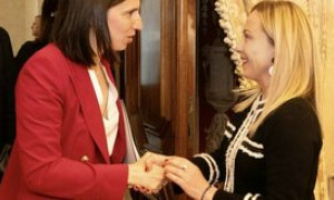 Elly-Giorgia, &egrave; duello anche sui social, la premier vince per netto distacco