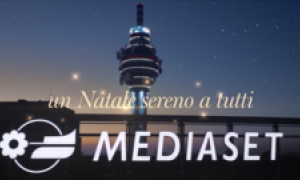 Gli auguri di Natale di Mediaset: Pier Silvio Berlusconi protagonista dello spot