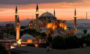 L'ingresso a Santa Sofia a pagamento per turisti stranieri