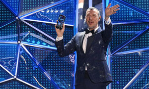 Sanremo e la pubblicit&agrave; occulta: Assourt chiede il divieto per Amadeus di condurre il Festival
