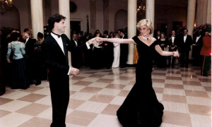 Il Principe Harry critica John Travolta: "Hai sfruttato troppo il ballo iconico con Lady Diana"