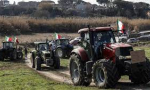 La protesta dei trattori a Sanremo, l'intesa per salire sul palco non &egrave; ancora stata raggiunta