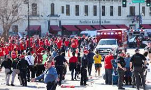 Sparatoria alla parata del Super Bowl: un morto e 29 feriti