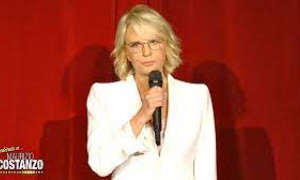 &quot;Dedicato a&hellip; Maurizio Costanzo&quot;: grande successo per la serata evento su Canale 5