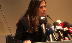 Prima conferenza stampa della presidente della regione Alessandra Todde