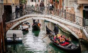 L'industria del turismo in ripresa: boom di assunzioni e prenotazioni anticipate