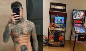 Fedez si trasferisce nella casa nuova e mostra la sua sala giochi