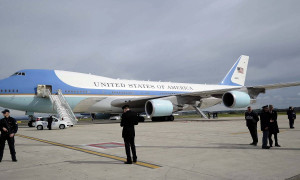 Oggetti rubati dall'Air Force One, la Casa Bianca si rivolge ai giornalisti