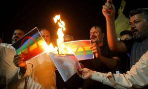 L'Iraq approva una legge che criminalizza le relazioni omosessuali e la transessualit&agrave;