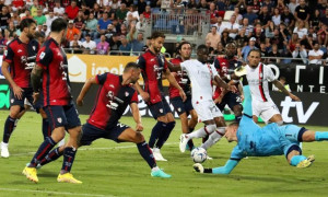 Milan-Cagliari, i rossobl&ugrave; scendono in campo con il cognome materno sulla maglia