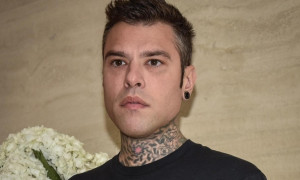 Fedez indagato, la Rai lo cancella dal nuovo programma di Cattelan