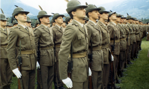 Il servizio militare torna obbligatorio? Presentato alla Camera il progetto di legge leghista