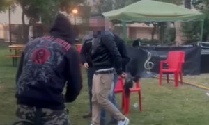 Orrore a Porto Torres, un ragazzo ha staccato la testa ad un uccello