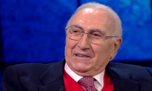 Pippo Baudo: fake news sulla sua salute, sta bene