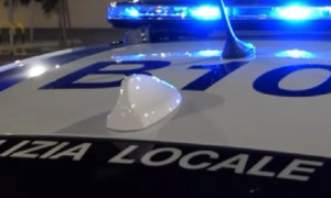 Addio al celibato a Jesolo: futuro sposo travestito da Ges&ugrave; multato