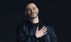 Fabri Fibra contro lo spot elettorale del candidato sindaco a Sassari, Gavino Mariotti