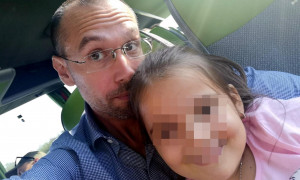 Padre ritrova la figlia dopo quasi tre anni: "Non ho mai perso la speranza"