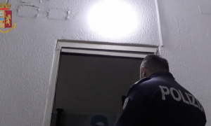 Dramma a Cagliari: uccide la moglie a coltellate al culmine di una lite