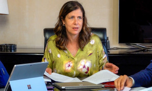 Nuoro, furto con aggressione nella casa della mamma della presidente Todde