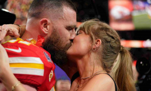 Taylor Swift e Travis Kelce prossimi al fidanzamento