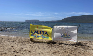 Alghero, liti e proteste tra nudisti e naturisti