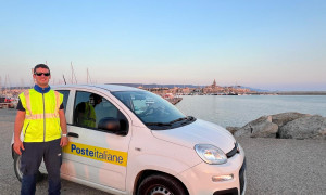 &Egrave; di Alghero il pi&ugrave; giovane postino sardo