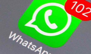 Nuova funzione su WhatsApp: in arrivo il pulsante "segna come gi&agrave; letto"
