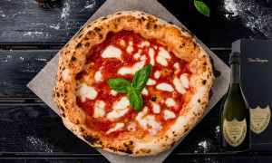 Pizza allo champagne a 1.500 euro, ecco dove