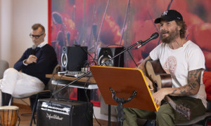 Iniezione di solidariet&agrave; nella comunit&agrave; Lo Specchio di Domusnovas, arrivano Jovanotti e Soldini