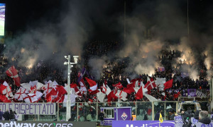 Fiorentina-Inter sospesa per emergenza medica: Bove crolla a terra