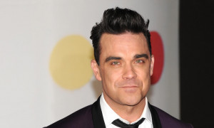 Robbie Williams in Italia per &ldquo;Better Man&rdquo; parla del suo debutto a Sanremo: &ldquo;Ero strafatto"