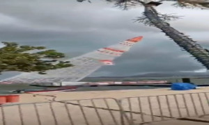 Dramma in Brasile, un albero di Natale crolla durante un temporale, morto operaio di 21 anni