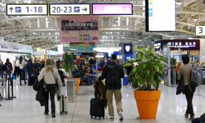 230mila passeggeri previsti nelle feste in aeroporto Cagliari